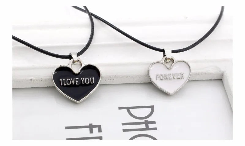 Heart Shaped Couples Necklace Valentine's Day Gift Couple Pendants Gift to Girlfriend Fashion Jewelry Accessories