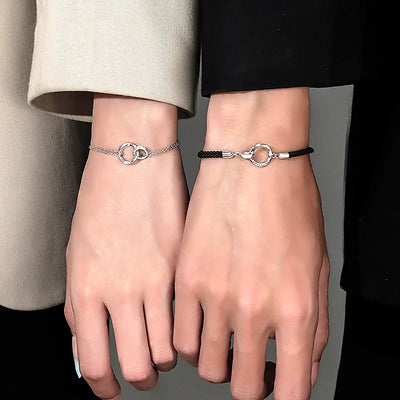 Exquisite couple bracelet with a pair of interlocking rings hand ropes for men women commemorate holidays birthday jewelry