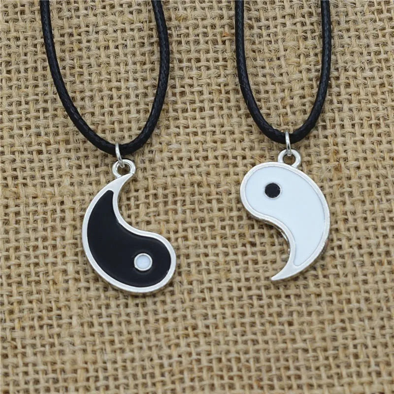 Paired Things Necklace For Couple BFF Colier Friendship Yin Yang Pendants Necklaces Black Collares Para Mujer Vintage Choker