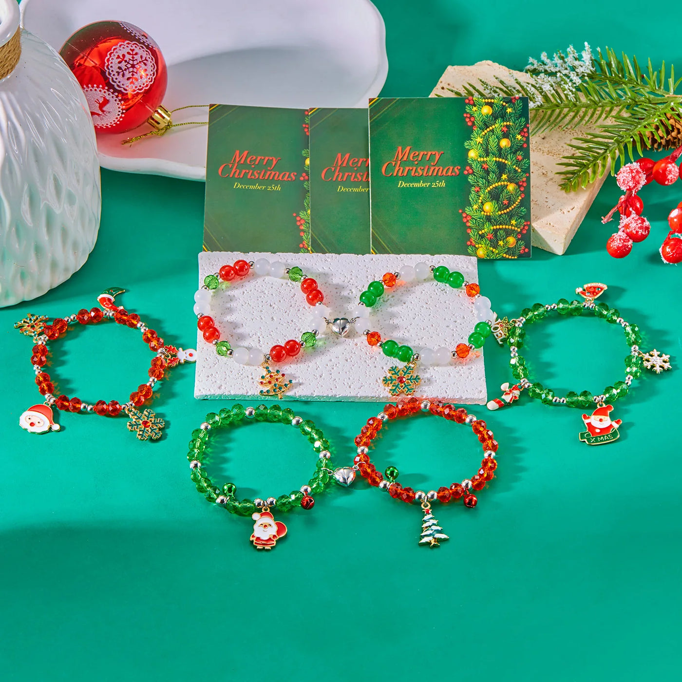 Simple Christmas Couples Bracelets for Women Men Sweet Red Green Crystal Beads Matching Bracelets Romantic Friendship Jewelry