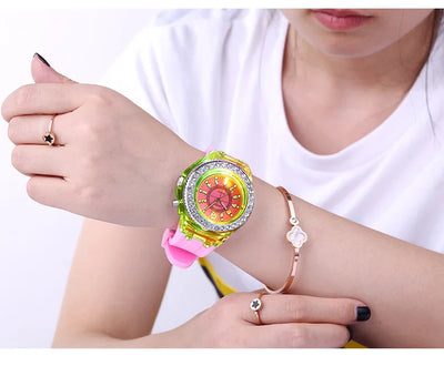 LED Light Flash Luminous Watches Women Men Boys Girls Silicone Wrist Watch Fashion Rhinestone Clock Kids Children Relogio Saati