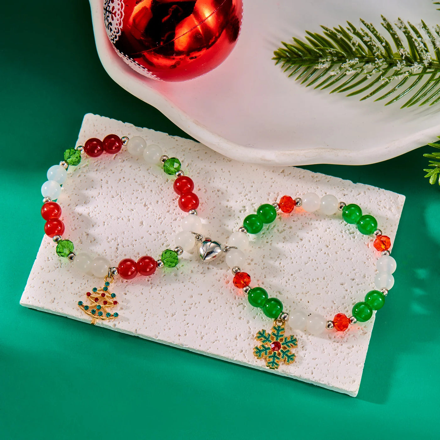 Simple Christmas Couples Bracelets for Women Men Sweet Red Green Crystal Beads Matching Bracelets Romantic Friendship Jewelry