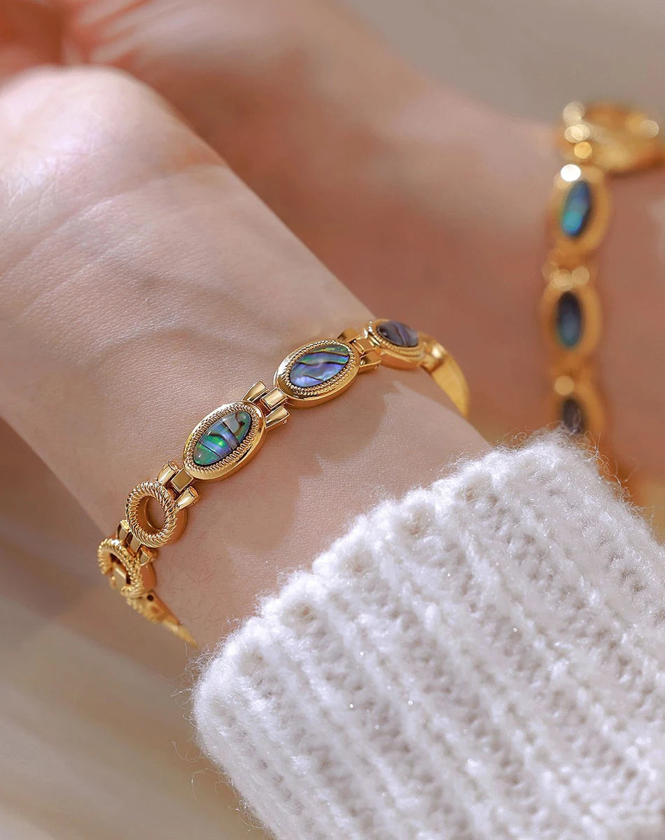 Watches For Woman Elegant Vintage Black Gold Shell Bracelet Ladies Small Dial Oval Quartz Dress Watch