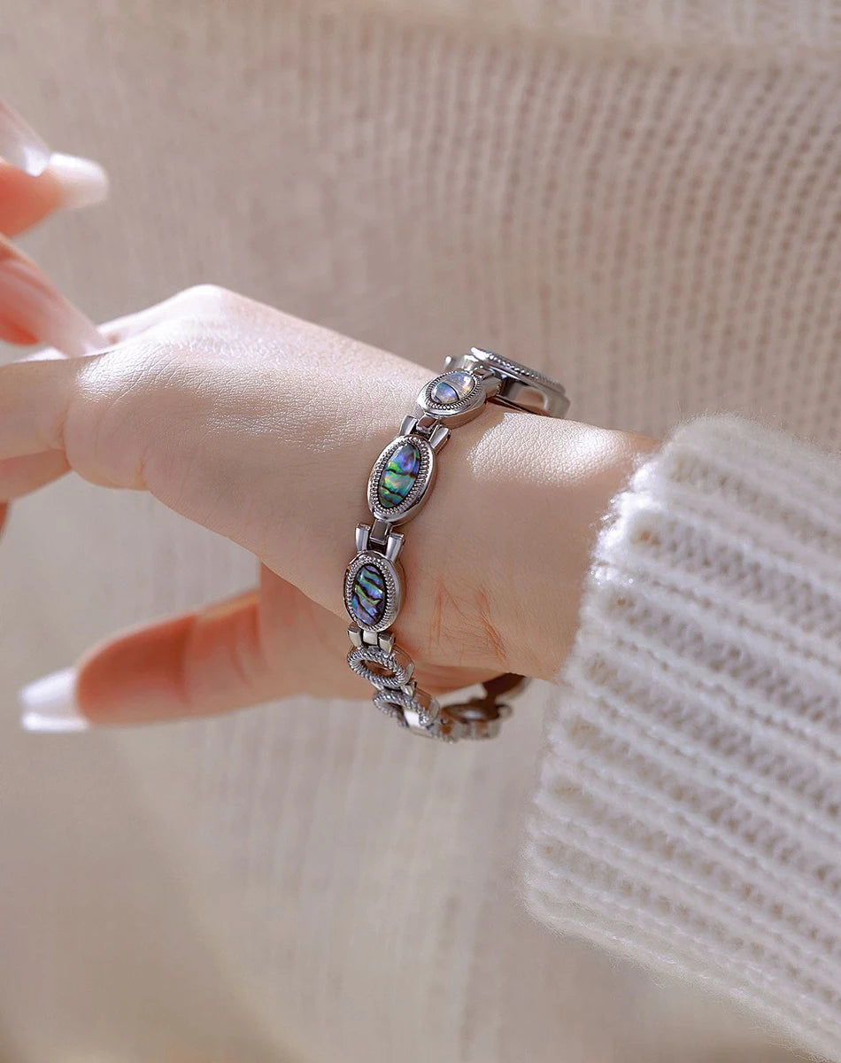 Watches For Woman Elegant Vintage Black Gold Shell Bracelet Ladies Small Dial Oval Quartz Dress Watch